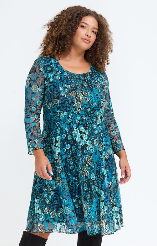Robe patineuse en dentelle