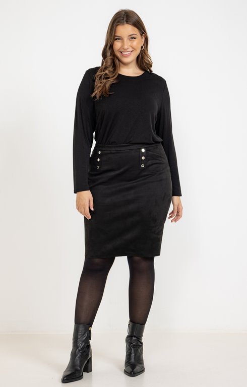 Jupe courte et droite suédine