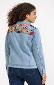 Veste en jean avec détails broderies