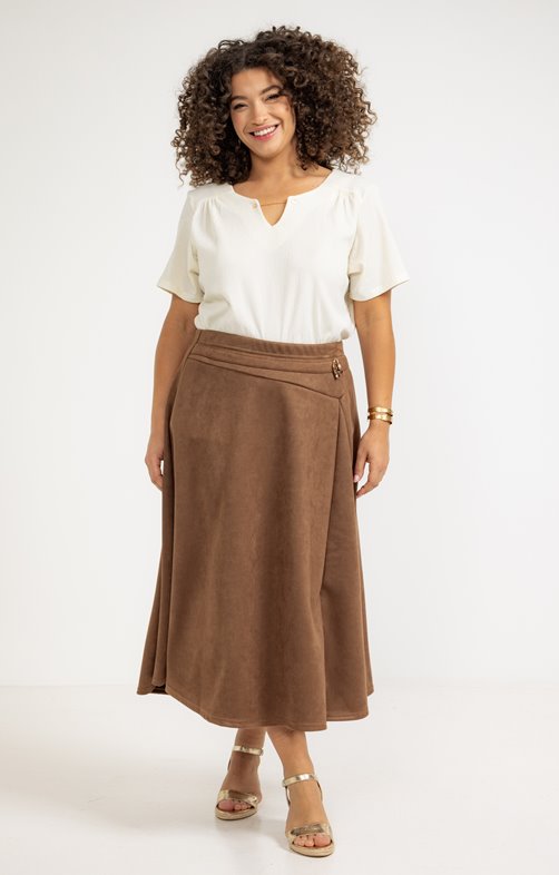 Jupe daim avec accessoire ceinture