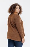 Pull asymétrique en maille fantaisie