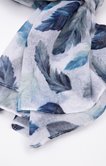 Foulard fond blanc motif plume