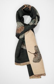 Foulard chaud noir motif gingko