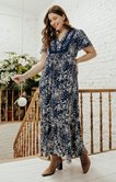 Robe longue à imprimé bicolore fleurs