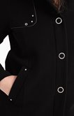 MANTEAU AVEC PRESSIONS OEILLETS
