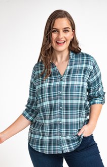 CHEMISE AVEC BOUTONS PRESSION NACRÉS