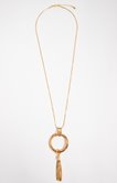Sautoir doré avec plusieurs cercles