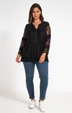 Tunique en dentelle avec boutons 