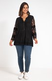 Tunique en dentelle avec boutons 