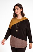 PULL COL ROND PATCH AVEC COLLIER