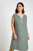 Robe en lin brodée