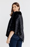 Poncho avec torsade fausse fourrure