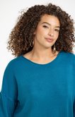 Pull avec boutons dans le dos