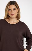 Pull avec boutons dans le dos