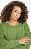 Pull avec boutons dans le dos