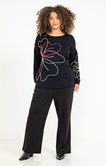Pull avec fleurs brodées