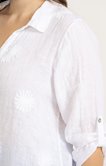Chemise en lin brodée