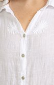 Chemise en lin brodée