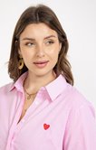 Chemise rayée avec patch coeur