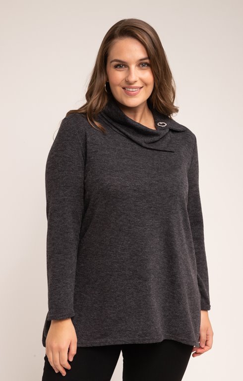Pull coll fantaisie bouton ornement