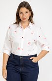 Chemise avec coeurs brodés