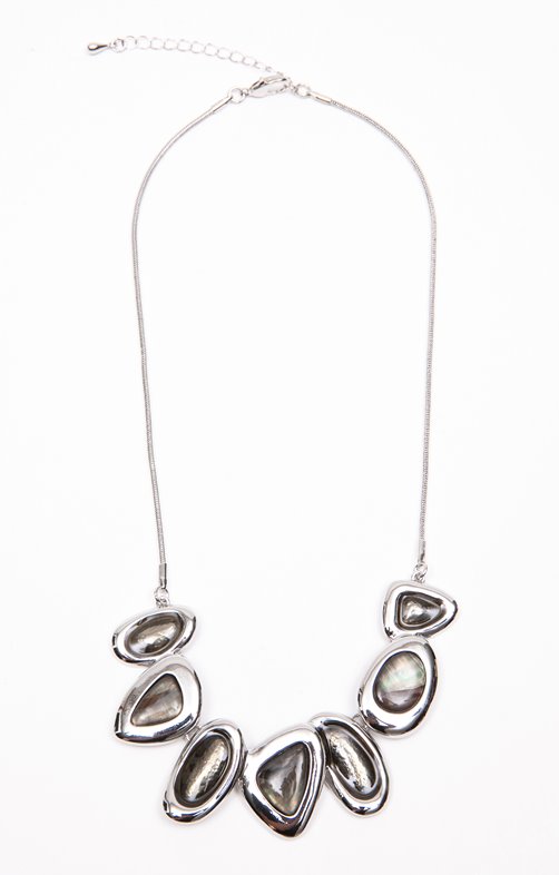 Collier pierres