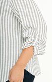 Chemise rayée avec boutons fantaisie