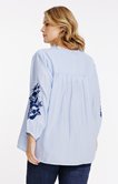 Chemise unie avec manches brodées
