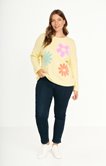 Pull fond jaune avec fleurs multico