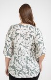 Tee-shirt forme poncho col V et collier