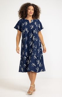 Robe polyester brodée