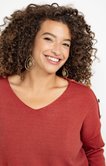 Pull avec boutons sur les épaules