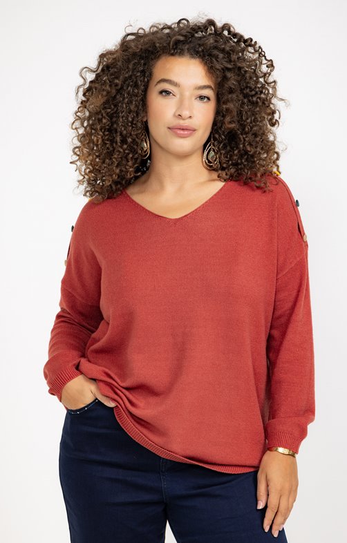 Pull avec boutons sur les épaules