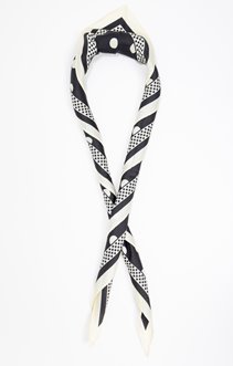 Foulard triangle à pois
