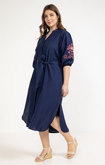 Robe chemise avec broderie